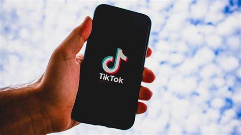 T­i­k­T­o­k­ ­v­i­d­e­o­ ­s­ü­r­e­l­e­r­i­n­i­ ­u­z­a­t­ı­y­o­r­